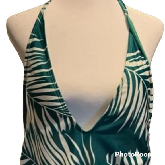 ✨HP✨Leaf Print V Neck Open Back Swimsuit✨ - Picture 7 of 8